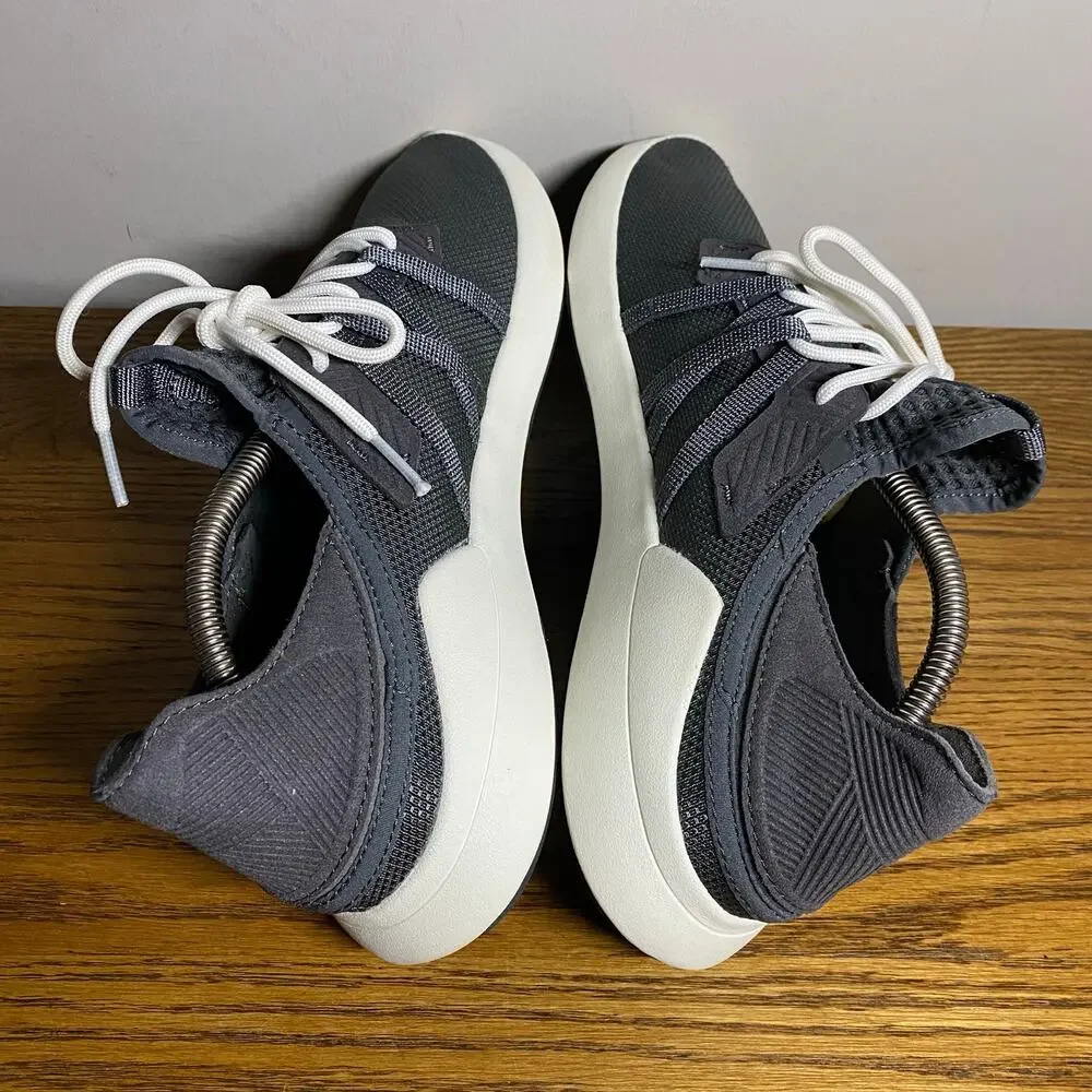 OluKai holo shoes